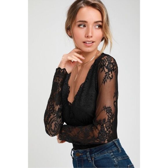 Lulus Black All About That Lace V Neck Bodysuit NWT Size Small - Picture 5 of 11